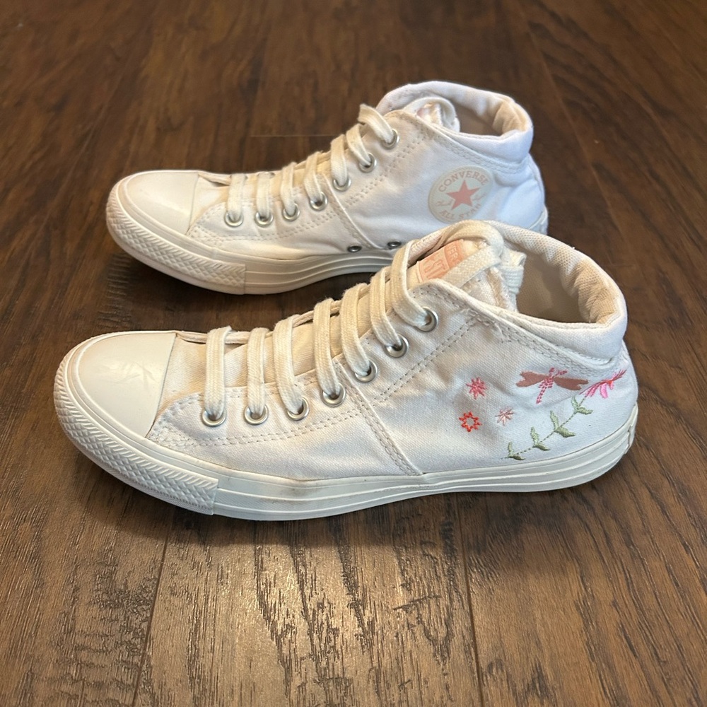 Converse Chuck Taylor All Star Madison Mid Sneakers Floral Dragonfly Size 9.5